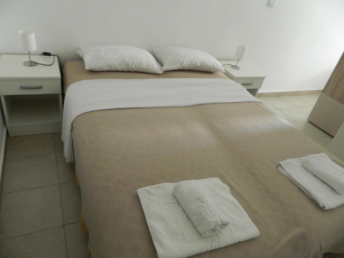 Mena Apartmani Budva Exteriör bild