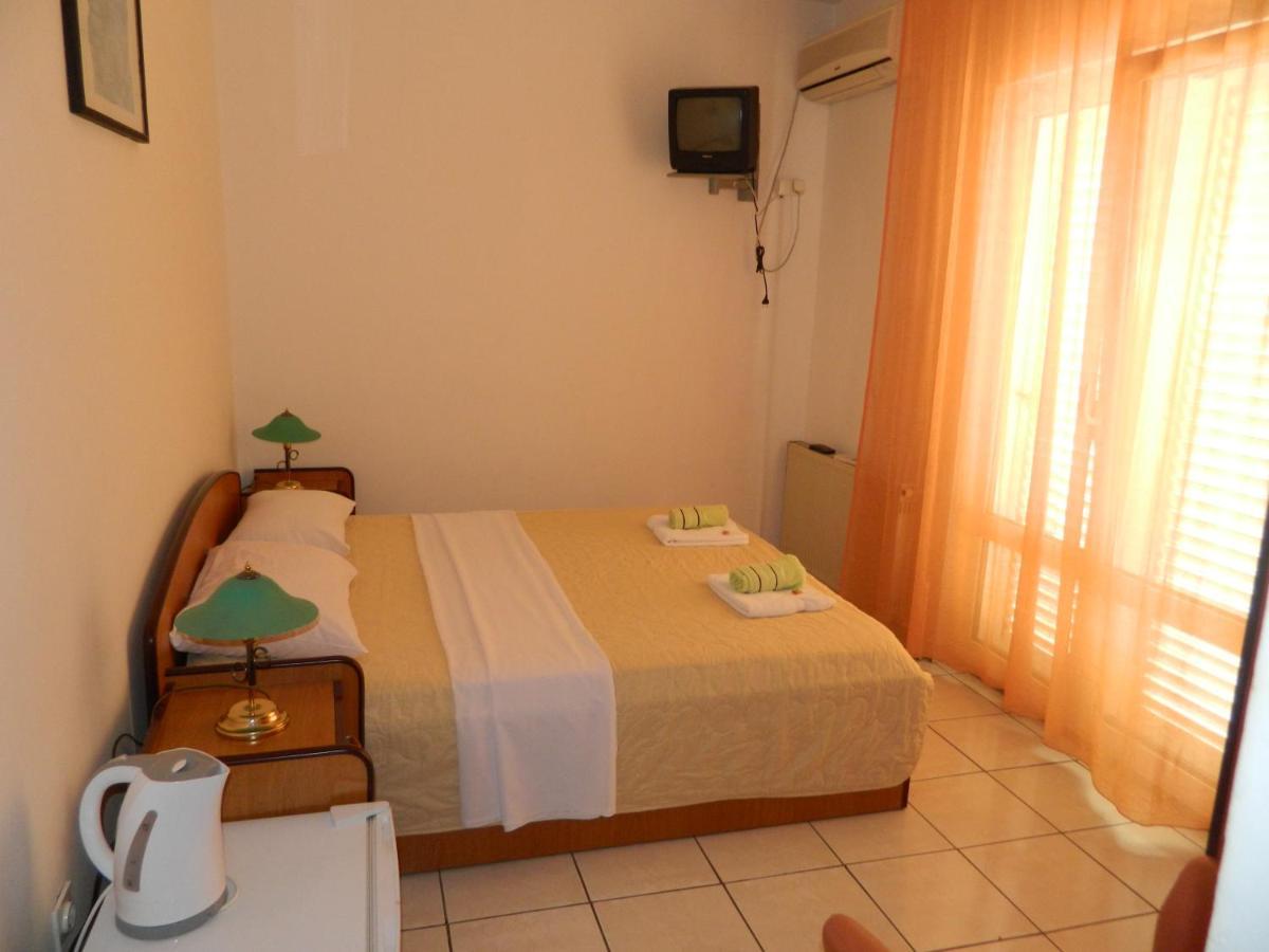 Mena Apartmani Budva Exteriör bild
