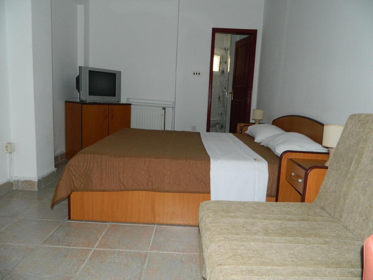 Mena Apartmani Budva Exteriör bild