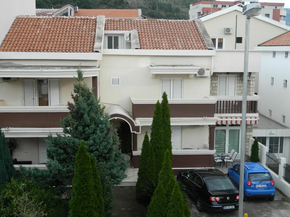 Mena Apartmani Budva Exteriör bild